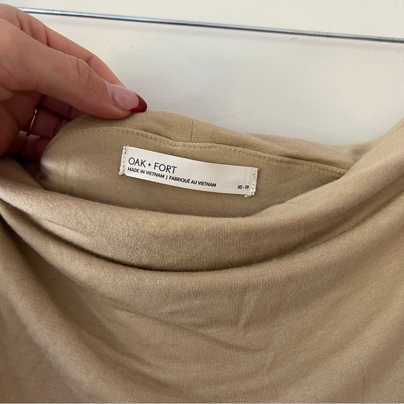 Oak + Fort off the shoulder top - Picture 3 of 7